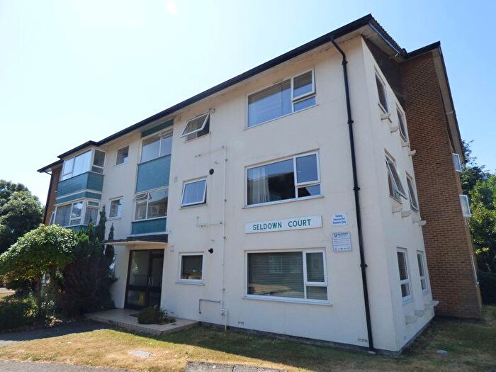 2 Bedroom Flat To Rent In Mount Pleasant Road, Poole, BH15