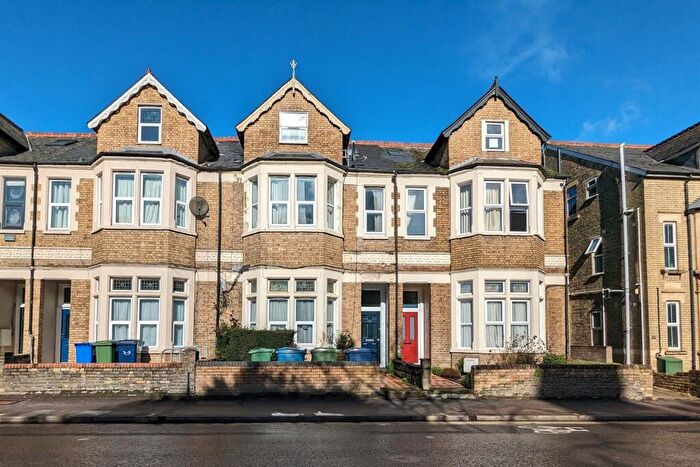 Apartment To Rent In Cowley Road, Oxford, Oxfordshire, OX4