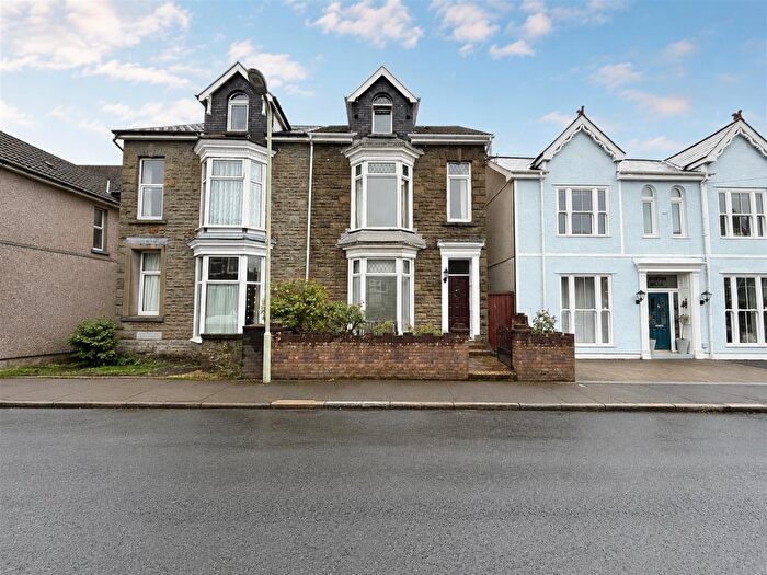 3 Bedroom Semi-Detached House For Sale In Clifton Street, Aberdare, CF44