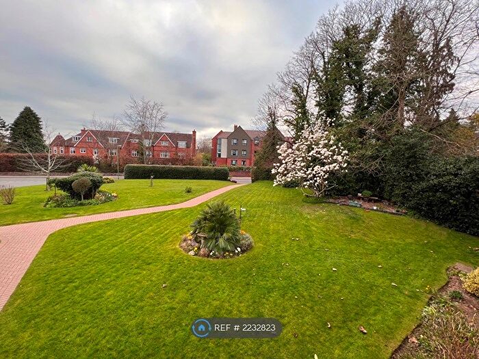 3 Bedroom Flat To Rent In Hampton Lane, Solihull, B91