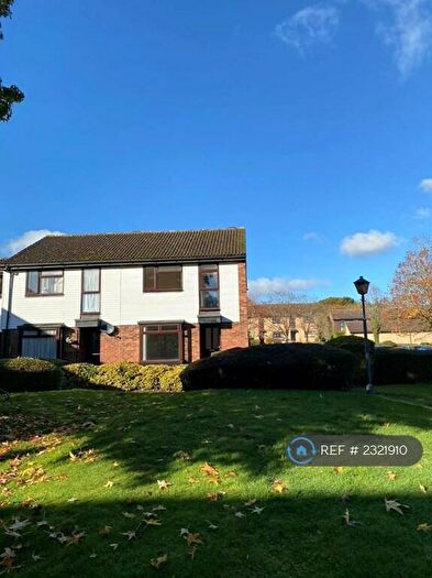 3 Bedroom Semi-Detached House To Rent In Fleetham Gardens, Lower Earley, Reading, RG6