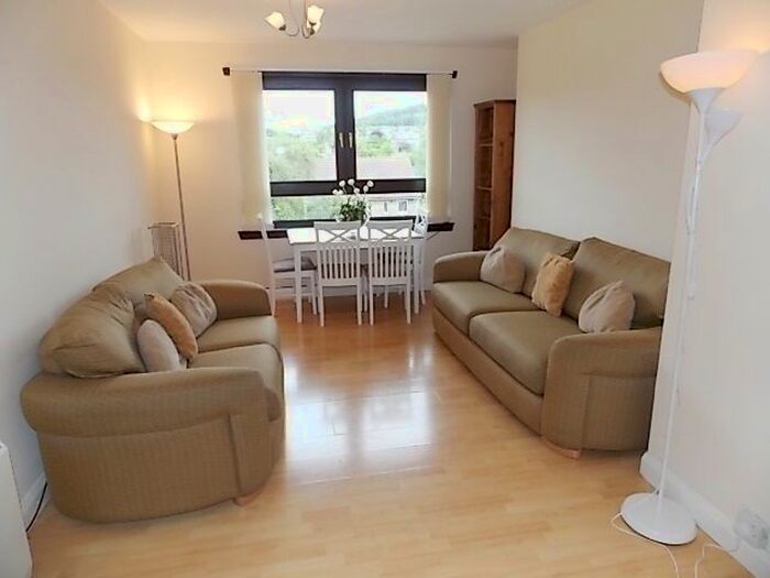3 Bedroom Flat To Rent In Loganlee Terrace, Dundee, DD2