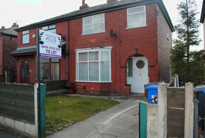 3 Bedroom Semi-Detached House To Rent In Ruskin Road, Droylsden, Manchester, M43