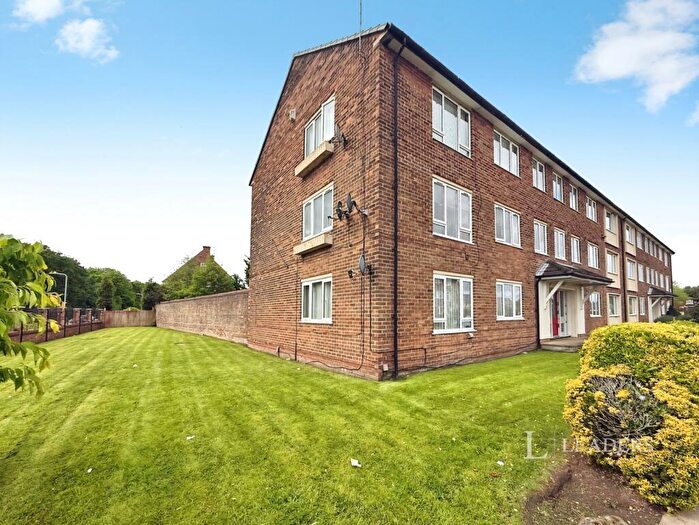 3 Bedroom Flat To Rent In Clamley Court, Liverpool, Merseyside, L24