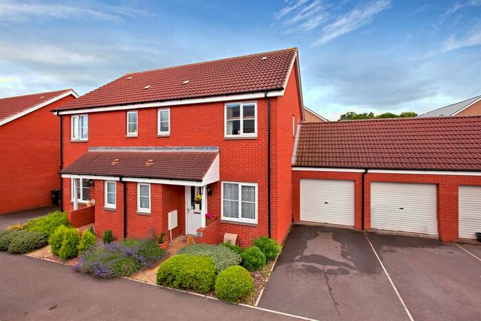 3 Bedroom Semi-Detached House To Rent In Russet Close, Wellington, Somerset, TA21
