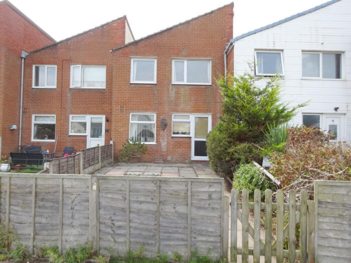 4 Bedroom Town House For Sale In Chatteris Place, Blackpool, FY5