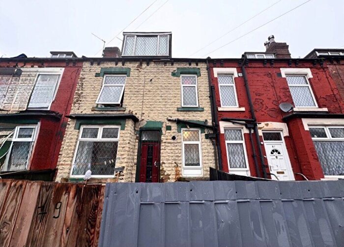 2 Bedroom Terraced House For Sale In Compton Crescent, Leeds, LS9