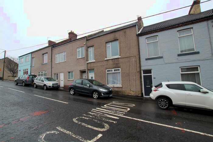 4 Bedroom House For Sale In Commercial Street, Ferryhill, DL17