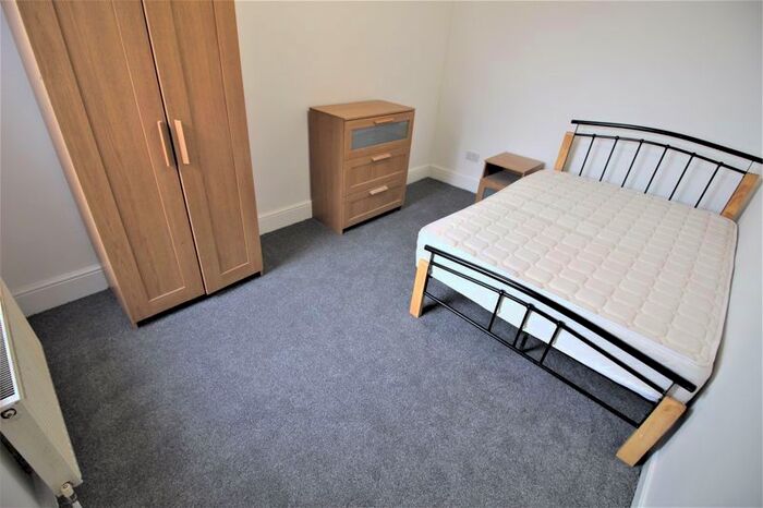 1 Bedroom Property To Rent In Fully Furnished Double Room To Let, All Bills Included, Jennings Street, Rodbourne, SN2