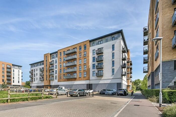 2 Bedroom Flat To Rent In Clydesdale Way, Belvedere, DA17