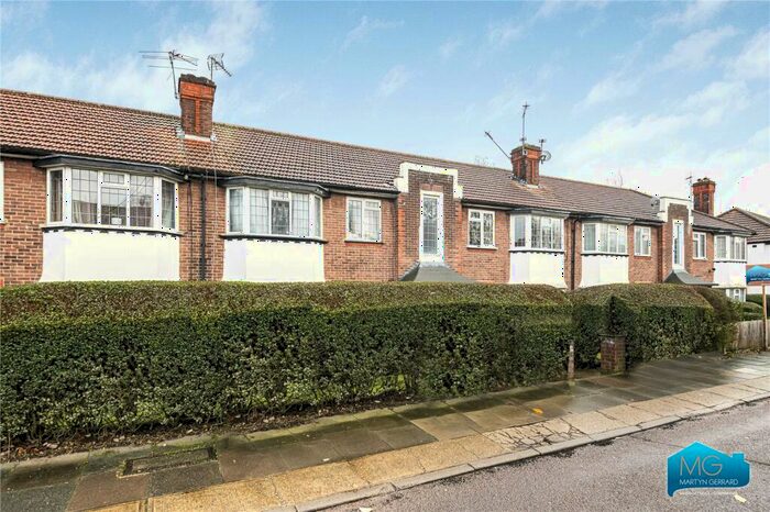 2 Bedroom Apartment To Rent In Manor Court, York Way, Whetstone, London, N20