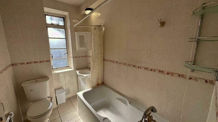 1 Bedroom Flat To Rent In St Johns Court Finchley Road, NW3