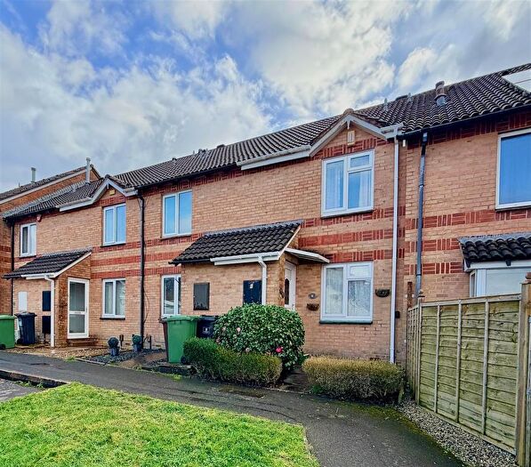 2 Bedroom Terraced House For Sale In Staddiscombe, Plymouth, PL9