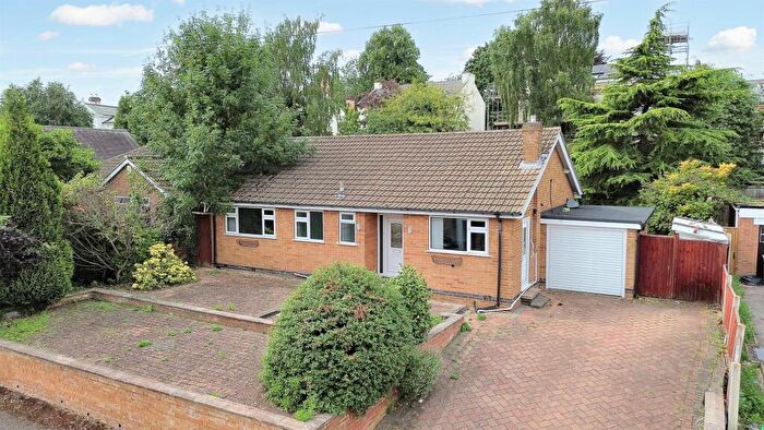 2 Bedroom Detached Bungalow For Sale In First Avenue, Sherwood Rise, Nottingham, NG7