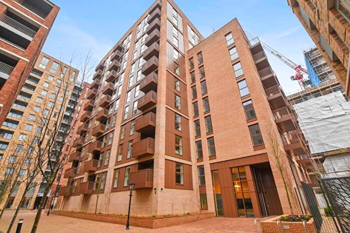 2 Bedroom Flat To Rent In Mary Neuner Road, Hornsey, – Bedrooms Flat, N8