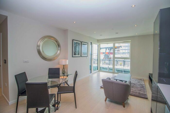 1 Bedroom Flat To Rent In Glasshouse Gardens, Stratford, London, E20