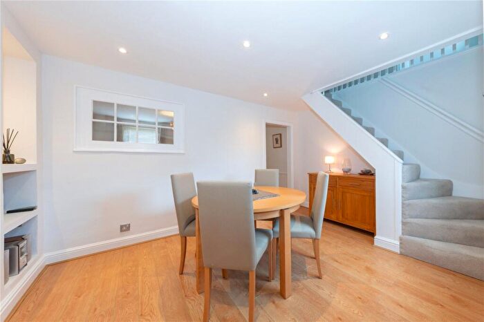 3 Bedroom Terraced House For Sale In Caldecote Street, Newport Pagnell, Buckinghamshire, MK16