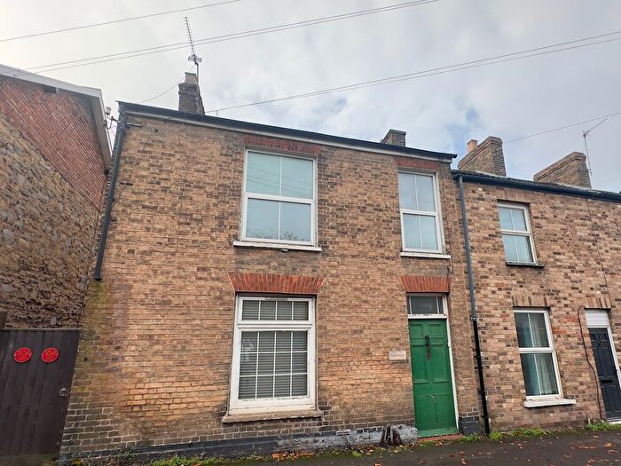 2 Bedroom Property To Rent In South Street, Taunton, TA1