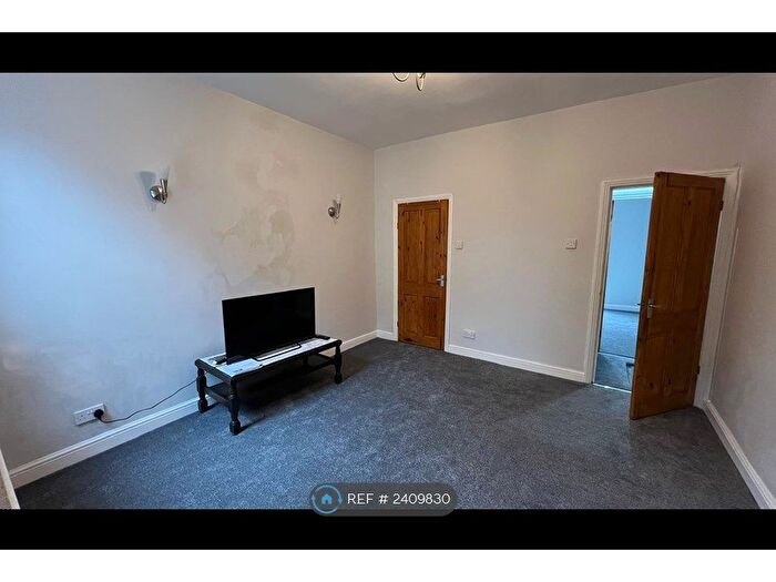 4 Bedroom Terraced House To Rent In Vincent Road, Sheffield, S7