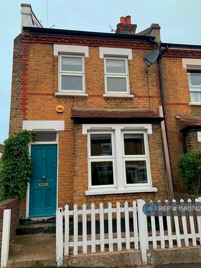 2 Bedroom End Of Terrace House To Rent In Ladas Road, London, SE27