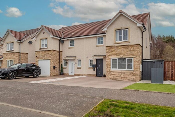 3 Bedroom Semi Detached House For Sale In Maroney Drive, Stepps, G33