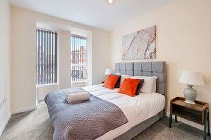 1 Bedroom Flat To Rent In Market Place, Wednesbury, WS10