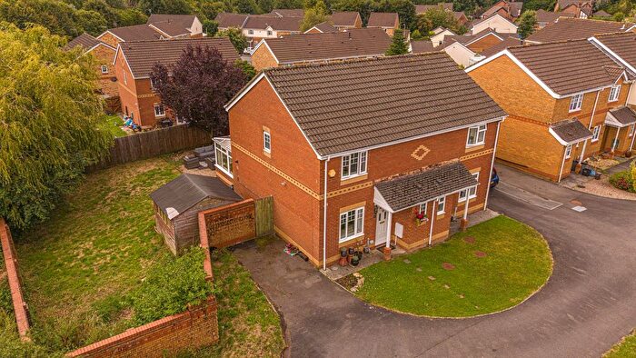 3 Bedroom Semi-Detached House For Sale In Banc Gwyn, Bridgend, CF31