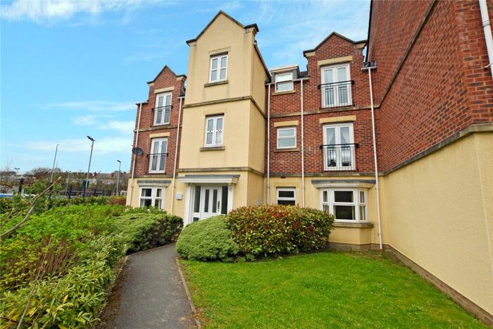 2 Bedroom Apartment To Rent In Whitehall Drive, Leeds, West Yorkshire, LS12