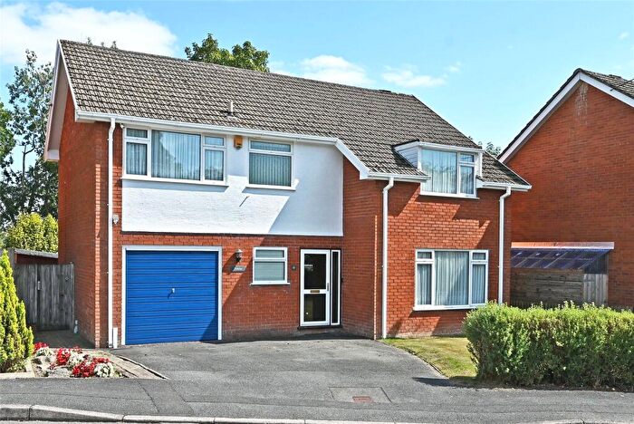 4 Bedroom Detached House For Sale In Cortay Park, Llanyre, Llandrindod Wells, Powys, LD1