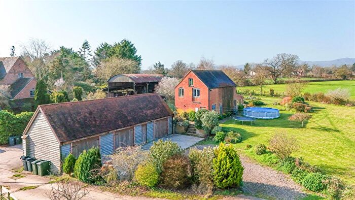 4 Bedroom Barn Conversion For Sale In Hanley Swan, Worcester, WR8