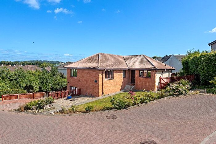 4 Bedroom Detached House For Sale In Braehead Park, Linlithgow, EH49