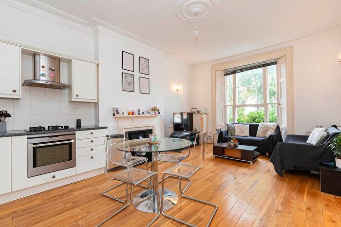 2 Bedroom Flat To Rent In Belsize Road, London, NW6