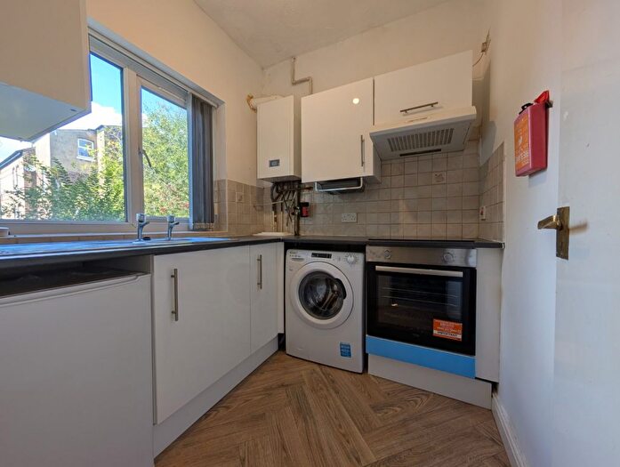 1 Bedroom Flat To Rent In , Granville Road, Manchester, Greater Manchester, M14
