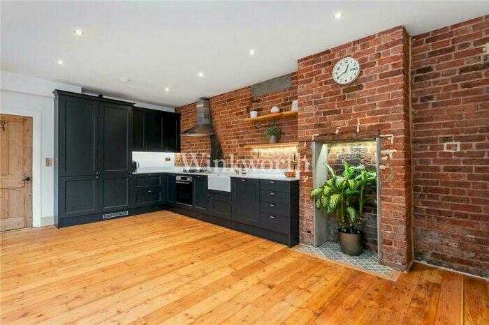 2 Bedroom Semi-Detached House To Rent In Dorset Road, London, N15