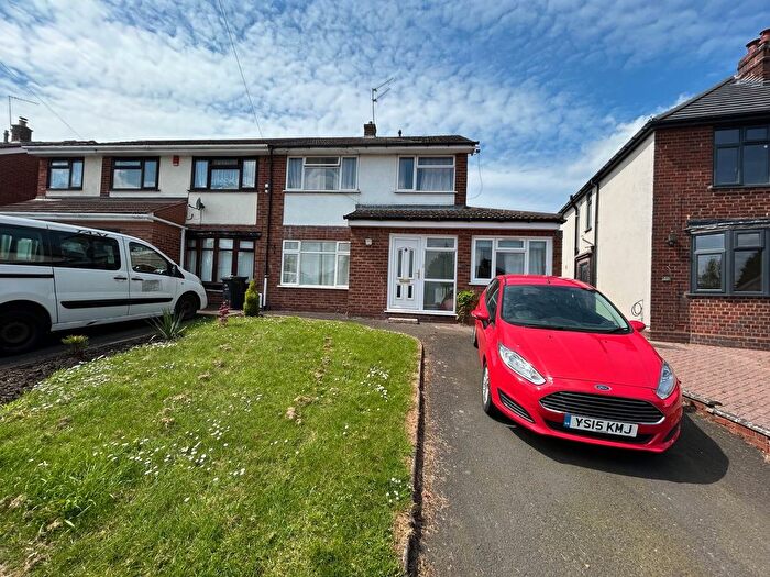 1 Bedroom Flat To Rent In Hungary Hill, Stourbridge, DY9