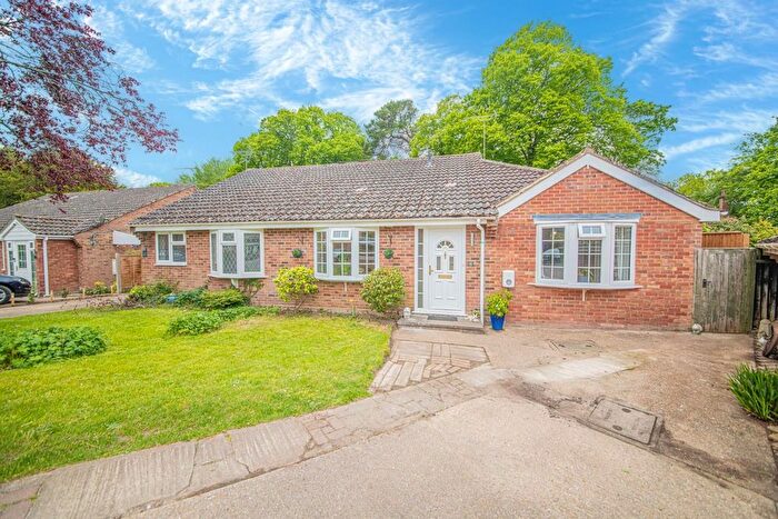4 Bedroom Bungalow For Sale In Kensington Close, Bishopstoke, Eastleigh, SO50
