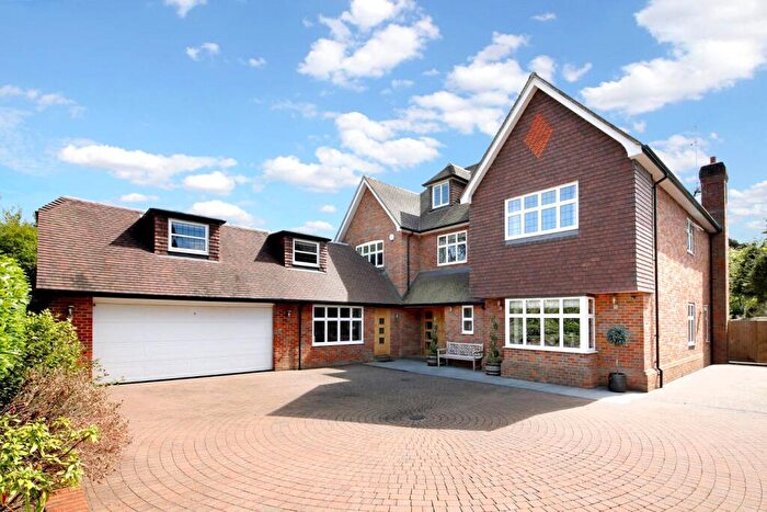 6 Bedroom Detached House For Sale In Penington Road, Beaconsfield, Buckinghamshire, HP9