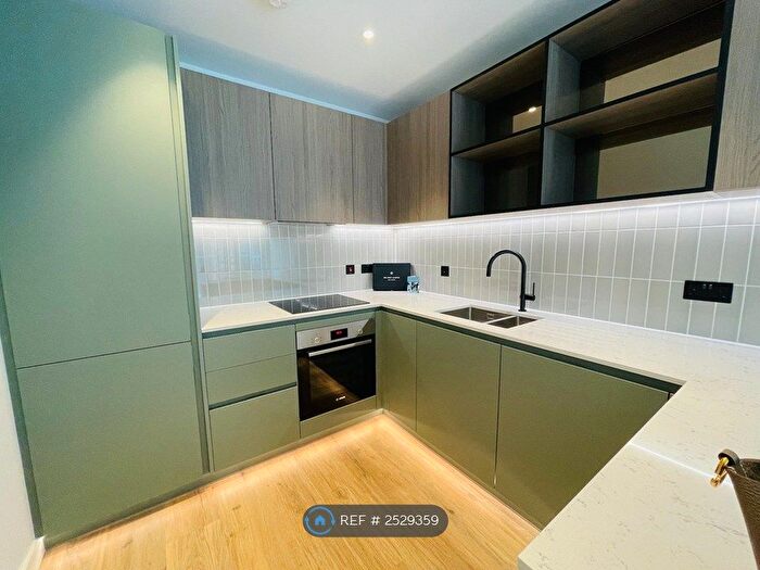 1 Bedroom Flat To Rent In Viola House, Southall, UB1