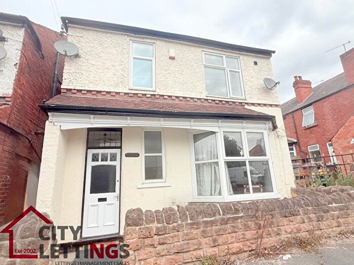4 Bedroom Detached House To Rent In Elmsthorpe Avenue, Nottingham, NG7