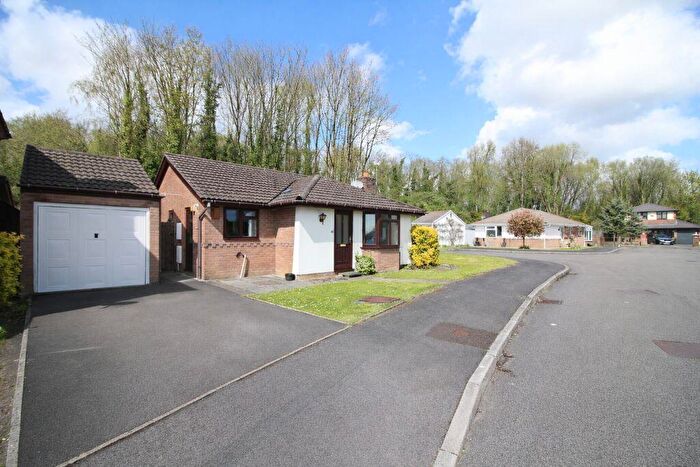 2 Bedroom Detached Bungalow For Sale In Ynysddu, Pontyclun, CF72