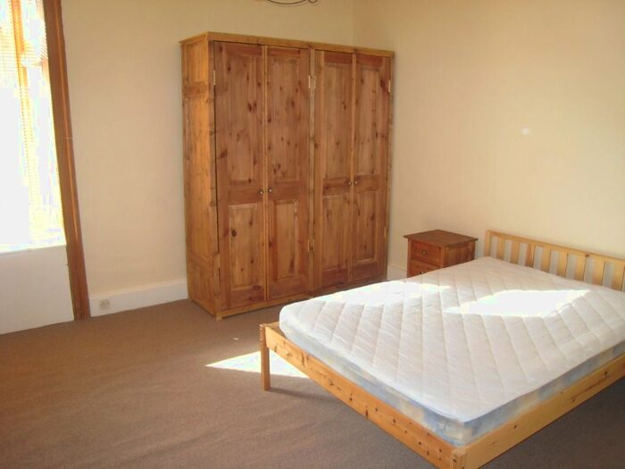 2 Bedroom Flat To Rent In Garland Place, Dundee, DD3