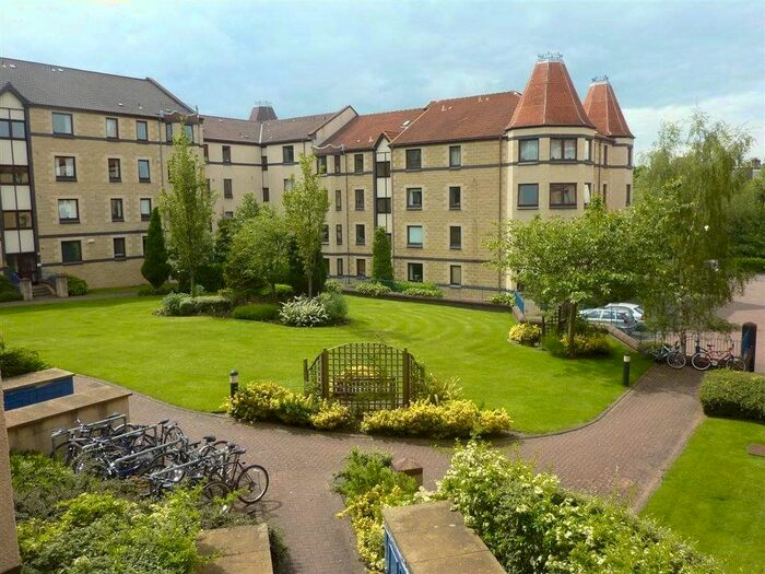 2 Bedroom Flat To Rent In West Bryson Road, Polwarth, Edinburgh, EH11