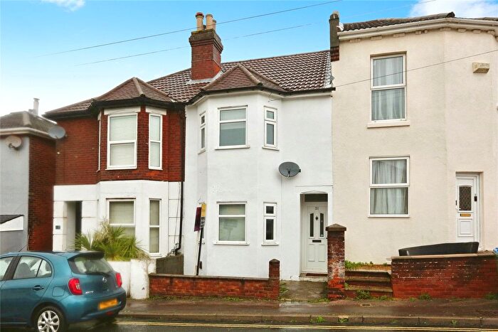 2 Bedroom Terraced House For Sale In Swift Road, Southampton, Hampshire, SO19
