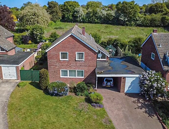 4 Bedroom Detached House For Sale In St. Peters Close, Charsfield, IP13