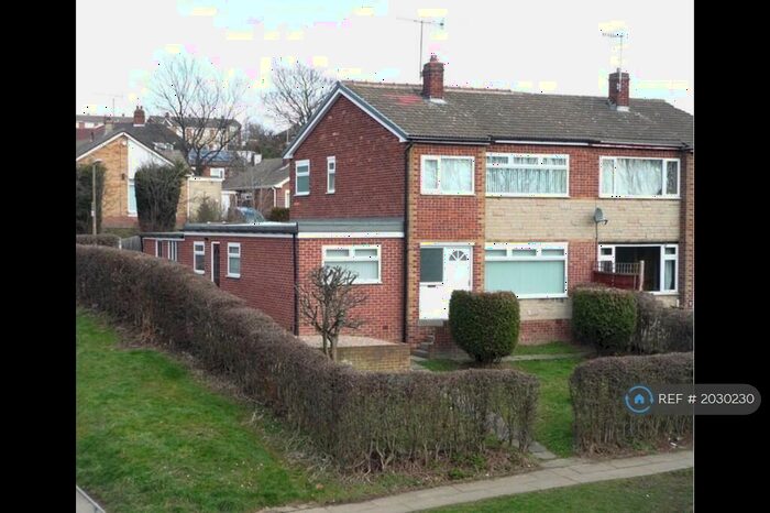 4 Bedroom Semi-Detached House To Rent In Howarth Road, Rotherham, S60