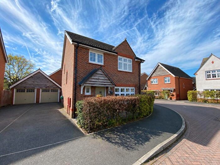 4 Bedroom Detached House For Sale In Norbreck Avenue, Crewe, CW2