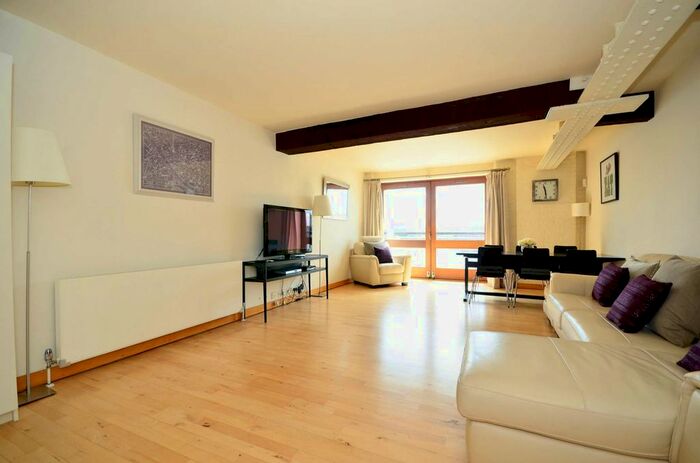 2 Bedroom Flat To Rent In New Crane Place, Wapping, London, E1W
