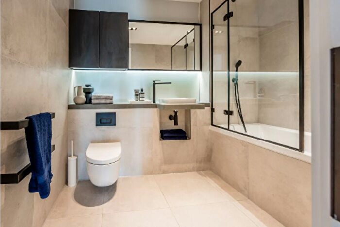 1 Bedroom Flat To Rent In Exchange Gardens, London, SW8