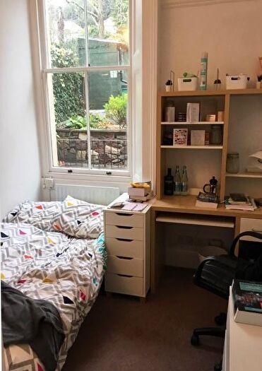 3 Bedroom Flat To Rent In Goldney Road, Bristol, BS8