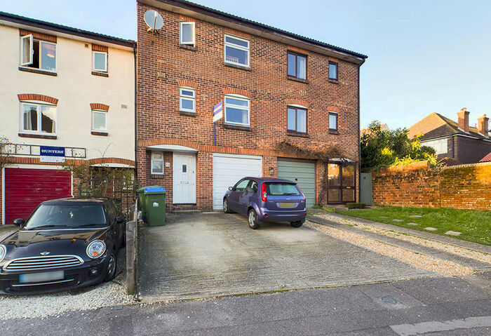 6 Bedroom Mews To Rent In Ranelagh Gardens, Southampton, Hampshire, SO15